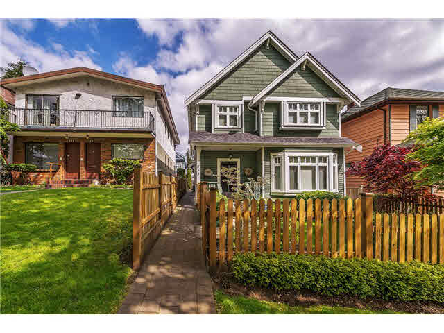 Absolutely perfect Vancouver Eastside half duplex with yard
