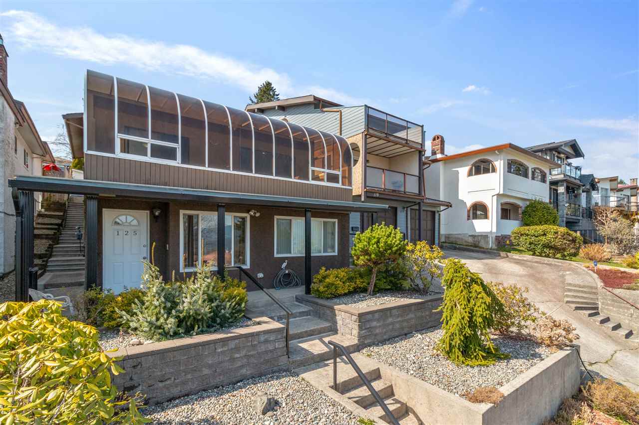 Perfect Capitol Hill home for both family and revenue with VIEWS!