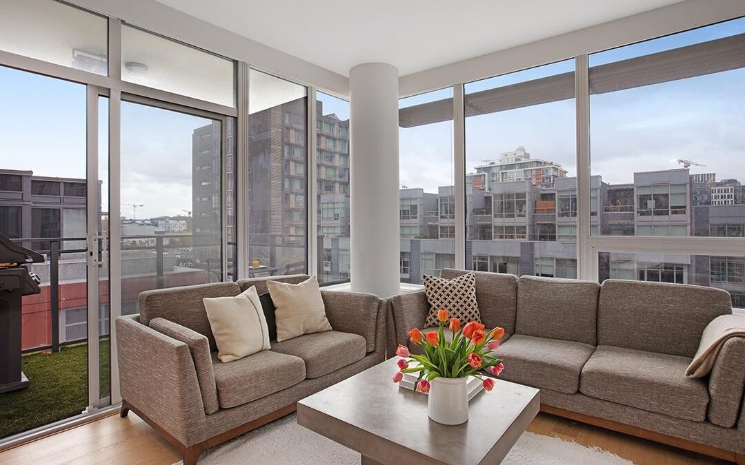Beautiful 1 bedroom suite with high end finishes in East Vancouver